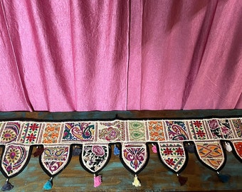 Bohemian Chic: Handcrafted Vintage Patchwork Toran – Indian Embroidered Door Hangings, Banjara Window Toppers, and Decorative Valances