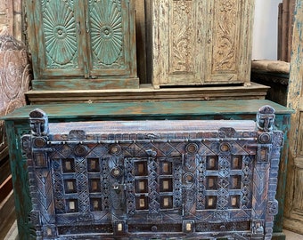 Vintage Indian wooden damchiya, Indian Hope Chest, Solid Reclaimed Wood, Console, Handmade Indian Chest with Mirrors