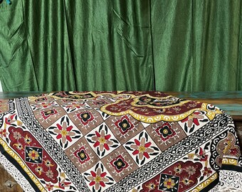 Indian Bed Cover, Picnic Blanket, Red Beige Floral Paisley Printed Bedspread, Cotton THrow, 100% Handloom Cotton Pillows, TABLECLOTH