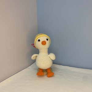Handmade Crochet Duck Plush Toy: Adorable Amigurumi Gift