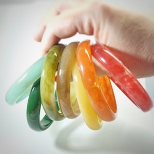 simple colorful bangles - 50s style lucite reproduction