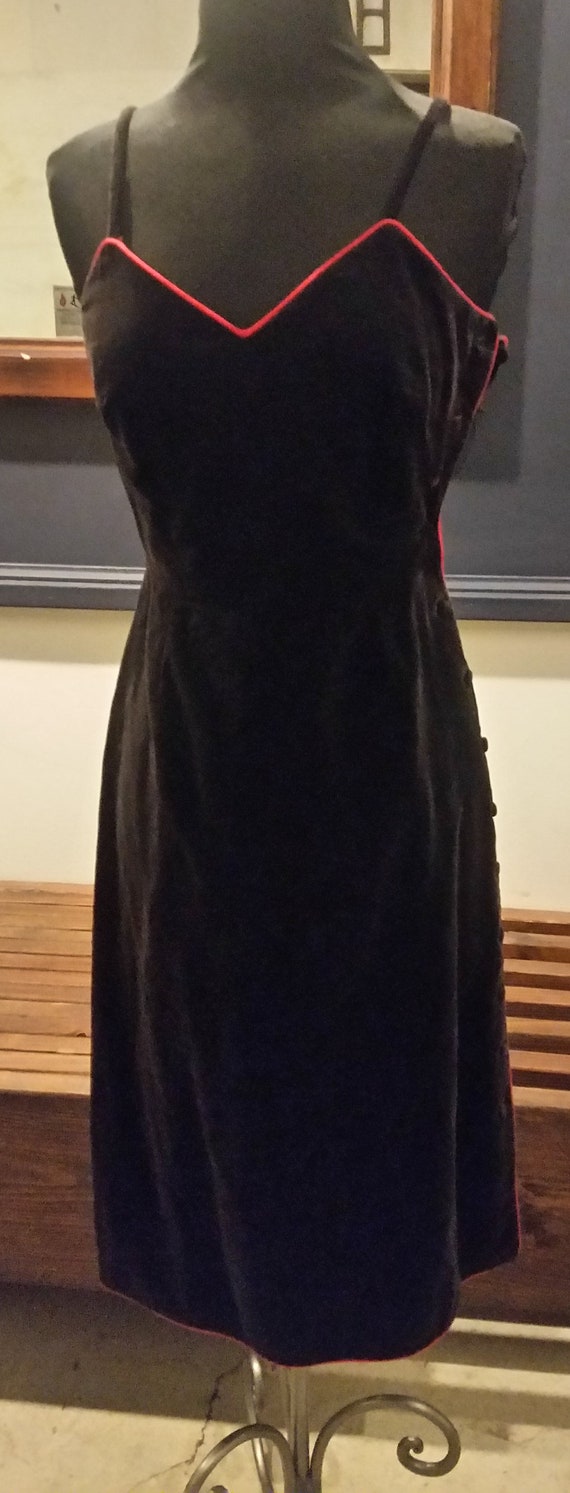 1970's LANZ VELVETEEN DRESS Size 8