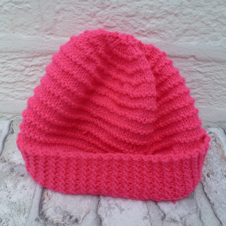 Hat knit Beanie womens handknit 80s cosy vintage pink winter accessory knit gifts for hikers ladies skull cap