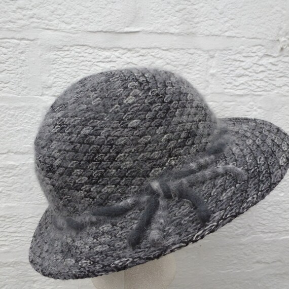 Monochrome Accessory Ladies 1980s 