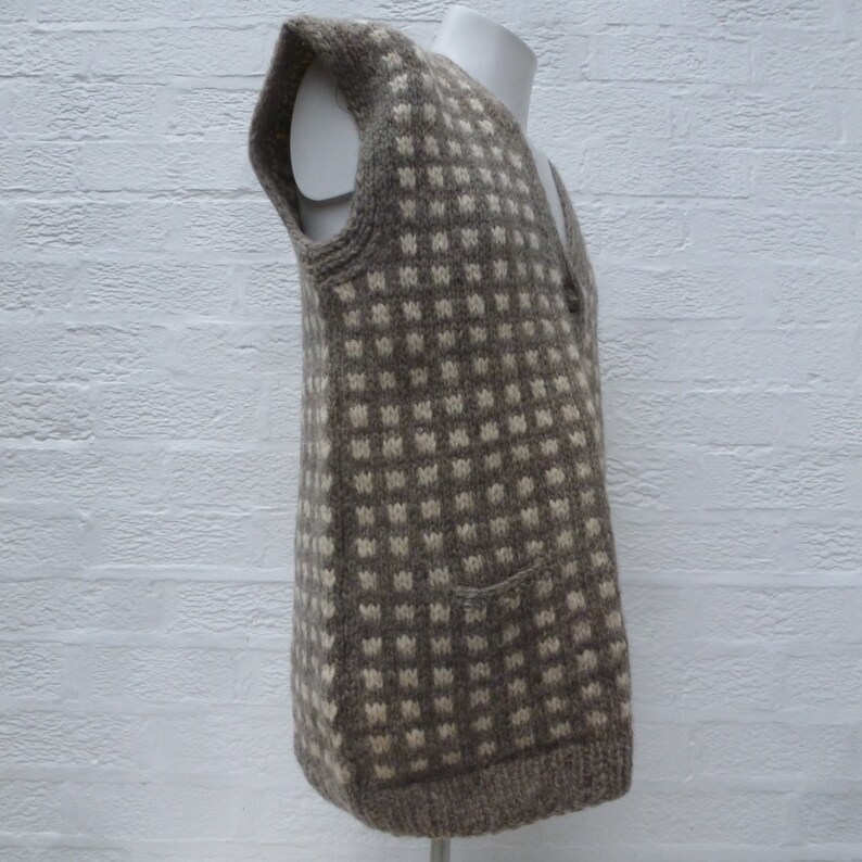 Womens 1980s scandi clothing chunky nordic waistcoat jumper Norwegian vest sweater top sleeveless cardigan traditional winter wool gilet.