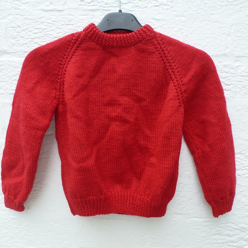 winter granny knit wool top. Kids red pullover jumper 1980s handknit sweater boys/' vintage girls clothing