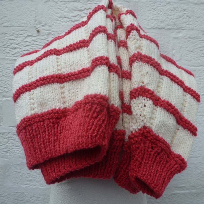 winter sweater top /& hat Vintage junior girls pullover 1980s knitwear.. granny knit fashion striped jumper handmade grunge kids clothing