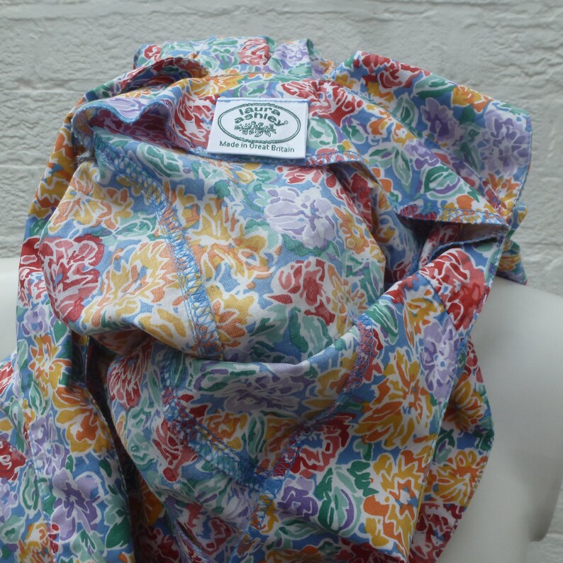 light floral cotton Laura Ashley /'80s UK fashion Cross backed sleeveless shirt style dress Vintage women/'s small sun dress summer clothing