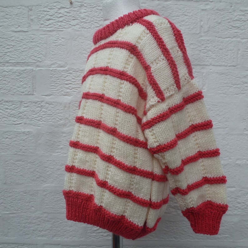 winter sweater top /& hat Vintage junior girls pullover 1980s knitwear.. granny knit fashion striped jumper handmade grunge kids clothing