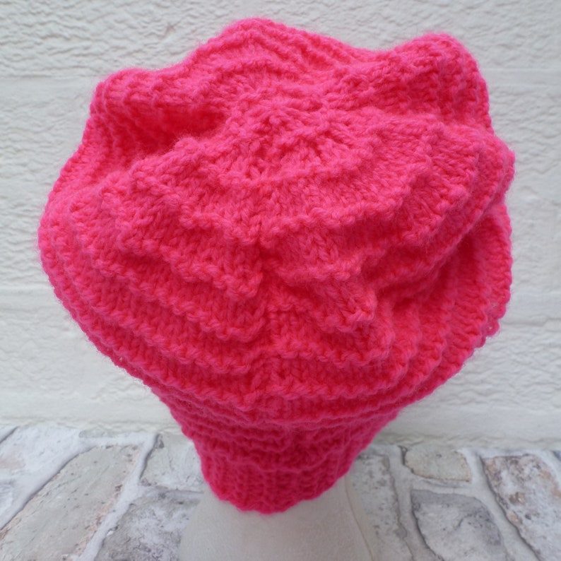Hat knit Beanie womens handknit 80s cosy vintage pink winter accessory knit gifts for hikers ladies skull cap
