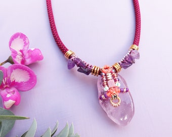 Unique colorful amethyst stone rope necklace, purple and gold tones, ethnic graphic boho chic style, high fashion modern talisman // AROUNA