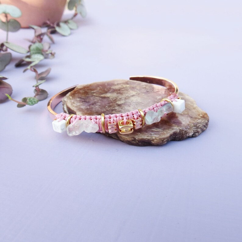 Rose gold plated macrame cuff bracelet with fluorite and howlite stones ethnic boho chic style UMA