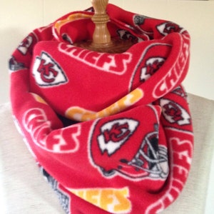 Kansas City Chiefs Fleece Infinity Scarf: Arrowhead Kingdom image 3