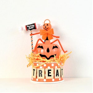 Halloween Decoration / Jack O' Lantern Figure / Halloween Diorama / Halloween Centerpiece / Halloween Decor / JOL Halloween Decor