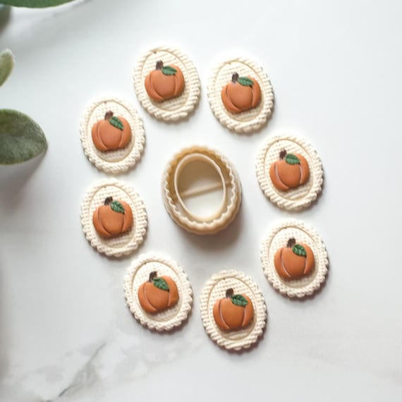 Scalloped Circle Polymer Clay Cutter: Cottagecore Clay/Fondant Tool