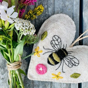 Embroidery Kit - Bee Felt Heart