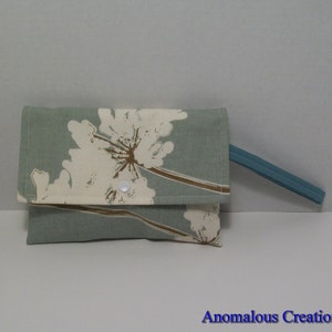 Wristlet Purse, Pale Blue with White Floral Print Wristlet Clutch, Clutch Purse, Handbag, Small Purse