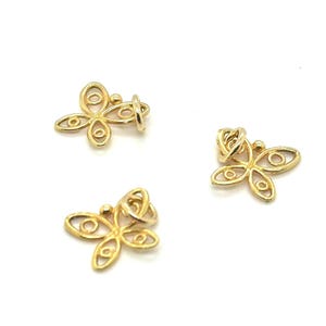 14k Gold Butterfly Charm Pendant: Delicate Filigree Design