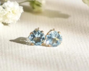 14k Gold Blue Topaz Stud Earrings: 5mm November Birthstone