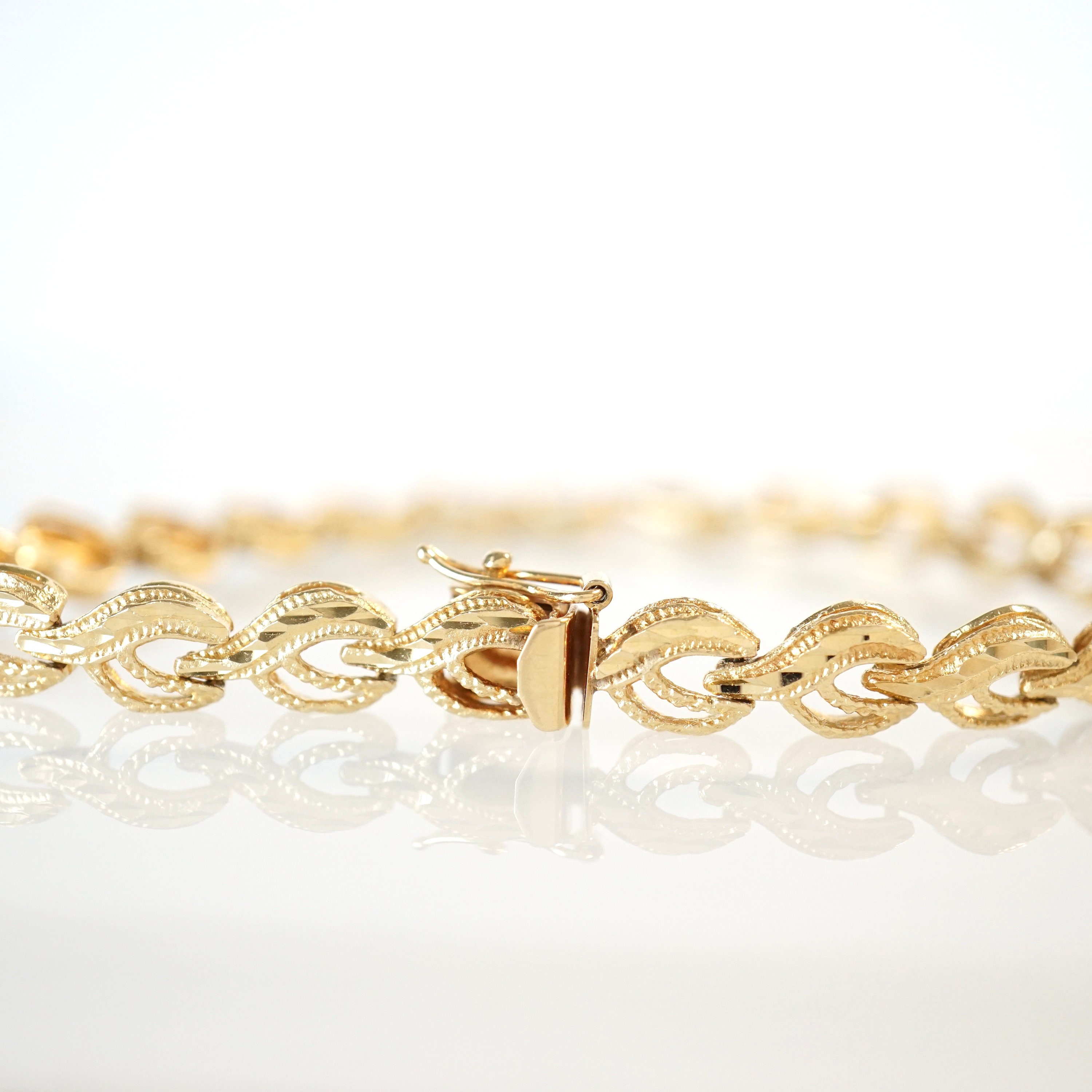 Buy Gold Link Bracelet, Diamond Cut Bracelet 14K Gold, Gold Wishbone  Bracelet, Vintage Gold Bracelet, 7 Inch Infinity Bracelet Online in India 