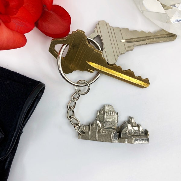 Chateau Frontenac Keychain - Pewter Key holder - Metal Decoration for key sets - Quebec Metal Keychain - Pewter Belle Province Keyholder