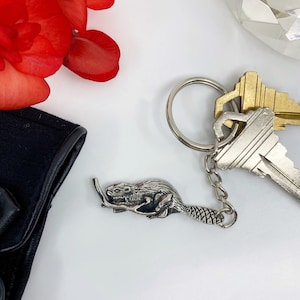 Beaver Keychain - Pewter Canada Key holder - Metal Decoration for key sets - Metal Keychain - Pewter Keyholder - Customization for keys