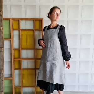 Crossed back linen apron, striped linen apron, no ties washed linen apron, stonewashed cross over linen apron, pinafore garden bib apron