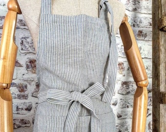 Full linen apron, stonewashed linen kitchen dress, rustic linen apron with pockets, daily apron, softened vintage rustic bakery coffy apron