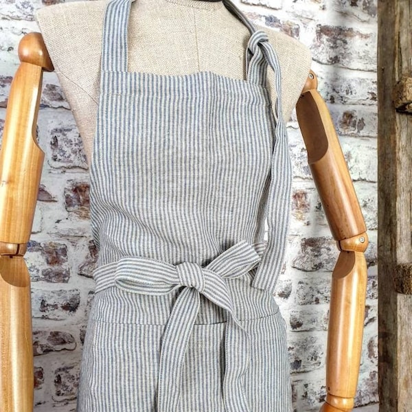 Full linen apron, stonewashed linen kitchen dress, rustic linen apron with pockets, daily apron, softened vintage rustic bakery coffy apron