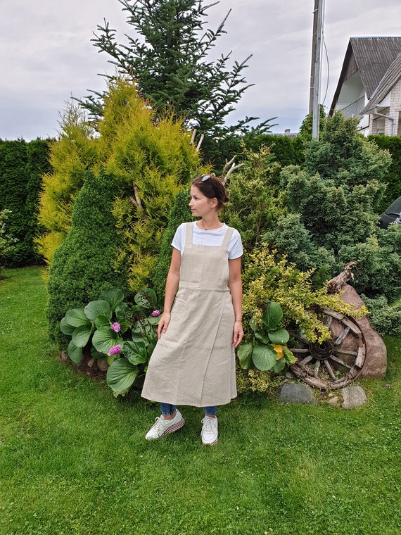 Pottery Apron for My Artist Sister! (Made in about 3 hours!) : r/sewing
