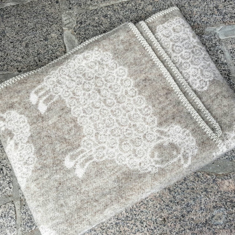 Natural Wool Baby Blanket 90x130cm Woolen Throw With Sheeps Etsy