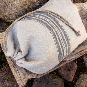 Rustic linen bread bag, grain sack style striped linen bread loaf bag with handmade flax cord organic vegan food storage bag, raw linen sack imagem 9