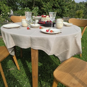 Tafelkleed van 100% linnen, gewassen zacht linnen, aangepaste kleur en lengte, 80 kleuren, brede zoom, decoratieve hoeken in verstek