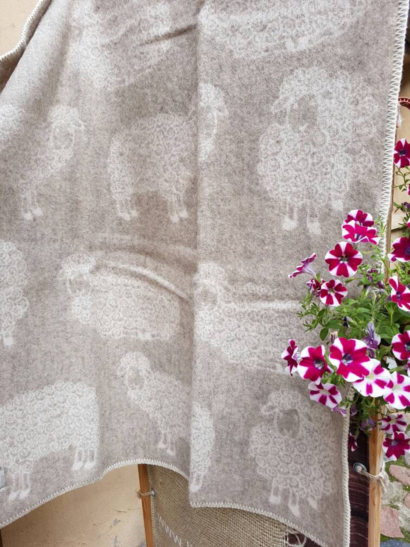 Natural Wool Baby Blanket 90x130cm Woolen Throw With Sheeps Etsy