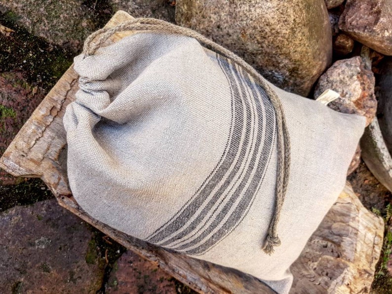 Rustic linen bread bag, grain sack style striped linen bread loaf bag with handmade flax cord organic vegan food storage bag, raw linen sack imagem 8