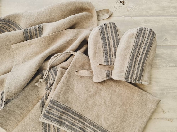 Burlap linen kitchen set towels, oven gloves and bread bag, rough  
