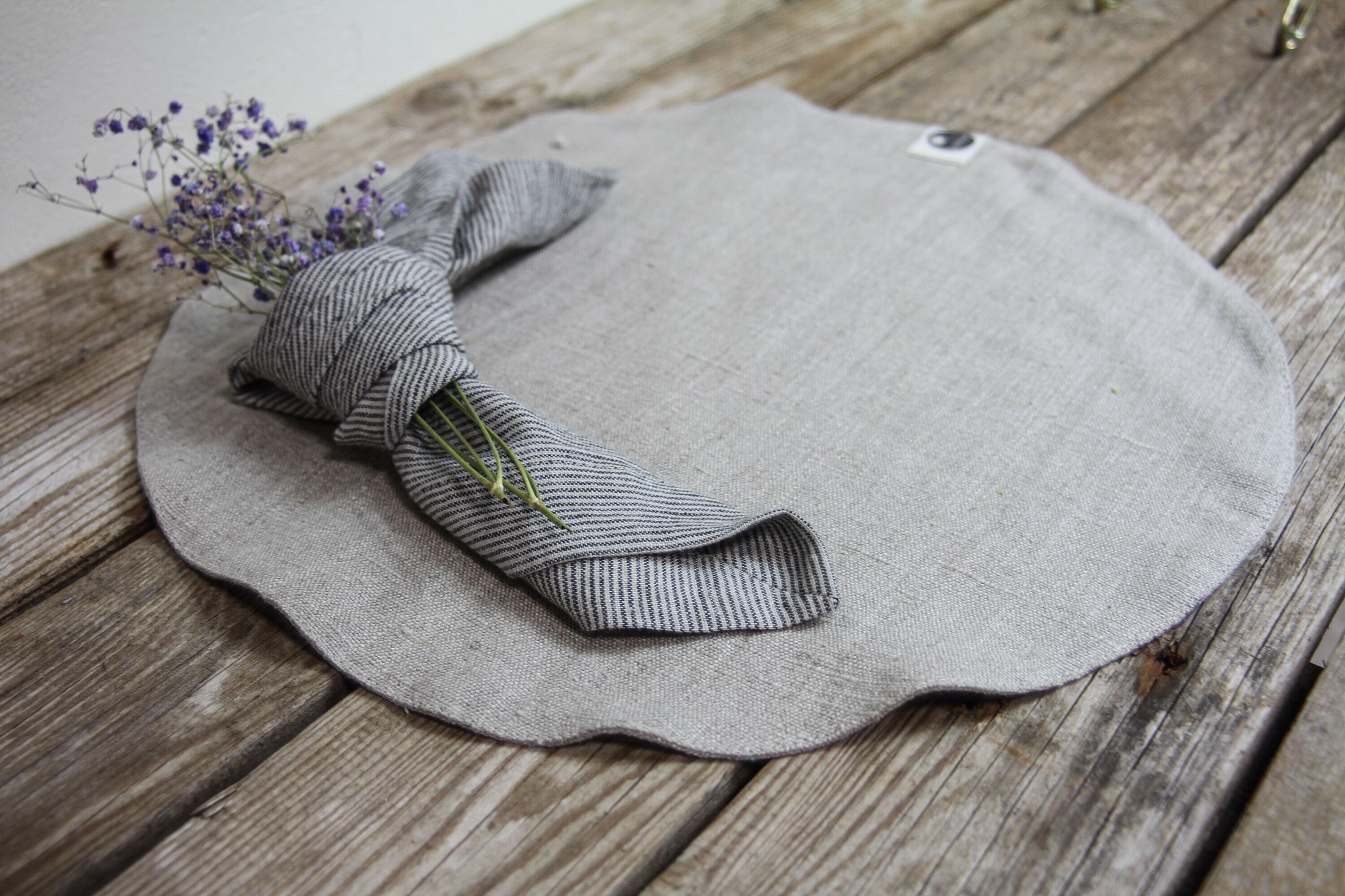 Round raw linen placemat set, doublesided linen oval placemats, heavy linen placemats, countryside vintage look table decor, gift to mother