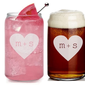 Heart Design Glasses for Couples – Personalized Valentine Can Glasses – Custom Mr & Mrs Glasses with Names or Initials –Engraved Couple Gift