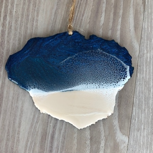 Kauai Ornament, Kauai Christmas Tree Ornament, made in Hawaii, Kauai Island Ornament, Hawaiian Ornaments, Kauai Resin art, Resin Ornaments