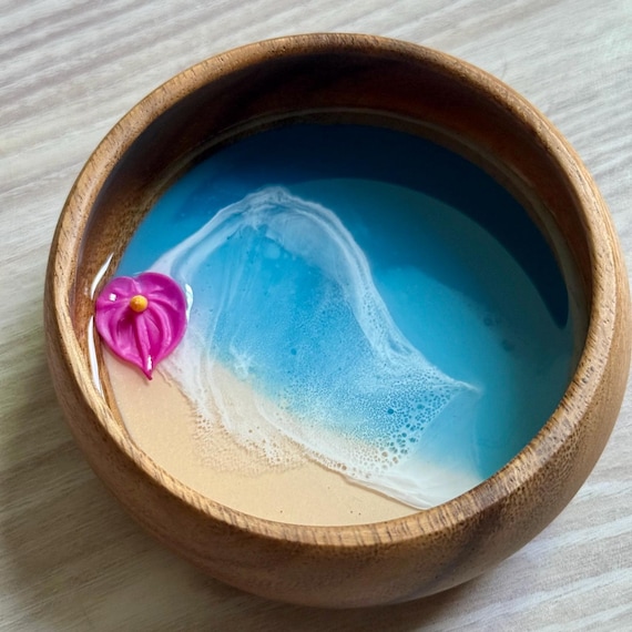 Resin Beach Bowl with Anthurium Flower