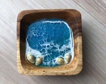 Resin Wood Bowl with Seashells