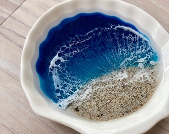 Ceramic and Resin Seashell Ring Dish