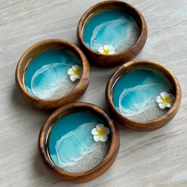 Resin Beach Bowl with Plumeria Flower
