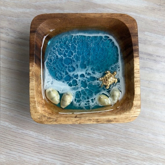 Resin Wood Bowl with Seashells