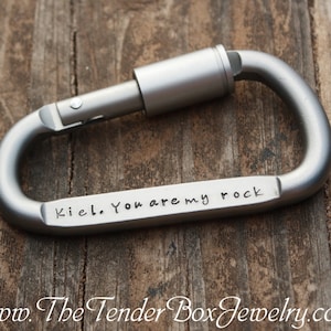 Personalized Carabiner Fathers Gift groomsman gift Christmas Gift Mother&#39;s Day Gift Idea