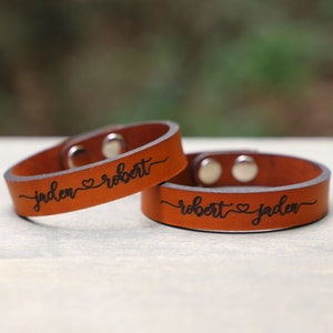 Personalized Adjustable Two Snap leather bracelet engraved leather Custom wording Bracelet Your text Bracelet