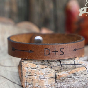 Personalized engraved couples leather bracelet leather cuff engraved leather bracelet engraved leather cuff custom leather Christmas Gift