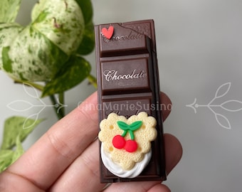 Cherry Tart Chocolate Bar Lighter