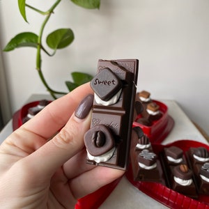 Valentines Chocolate Bar Lighter Dark choco almond