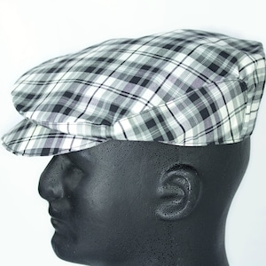 Summer Sale—Driver&#39;s Flat Cap in Black & White Tartan Plaid | Summer Driving Cap | Size L and XL